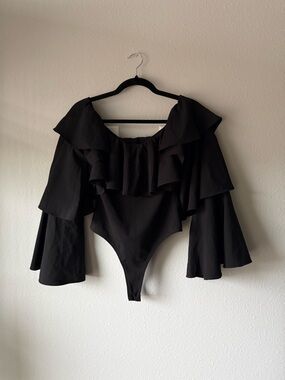 By egreis Black Ruffle Off-Shoulder Bodysuit